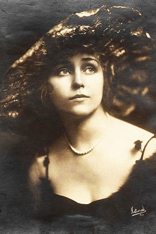 Photo of Florence La Badie