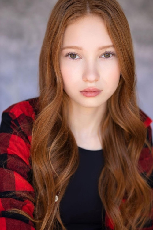 Photo of Caroline Elle Abrams