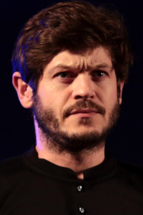 Photo of Iwan Rheon