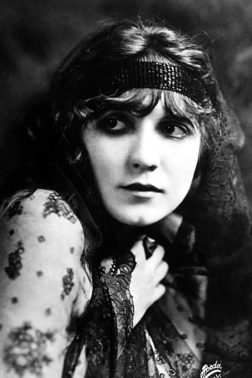 Photo of Louise Glaum