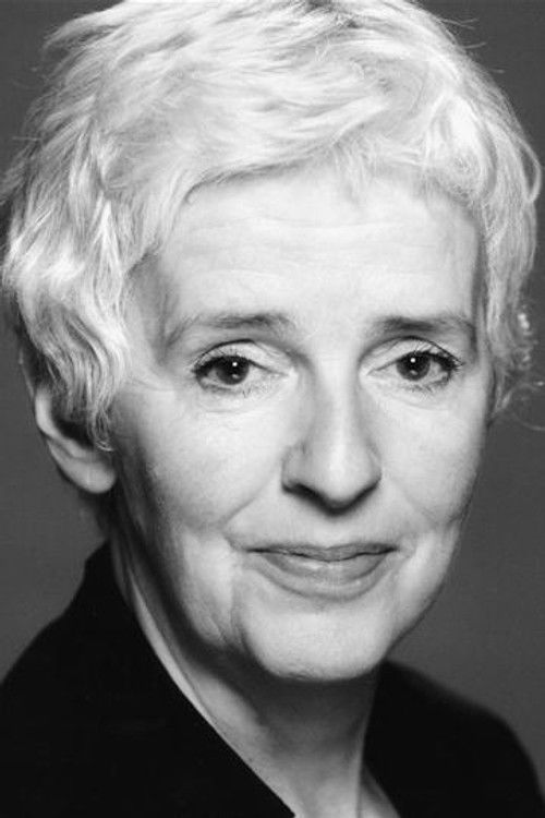 Photo of Julia Dearden