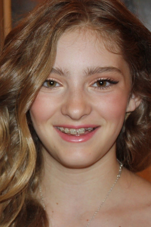 Photo of Willow Shields