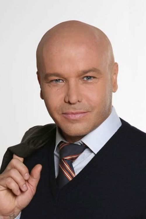 Photo of Adolfo Cubas