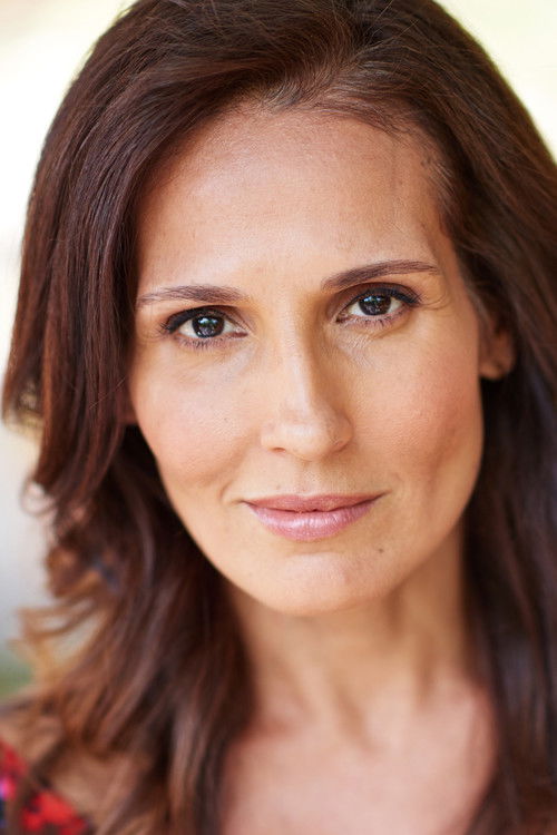 Photo of Lisa Roumain