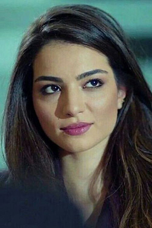 Photo of Melisa Aslı Pamuk