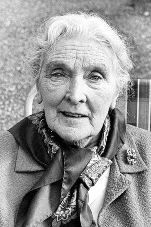 Photo of Sybil Thorndike