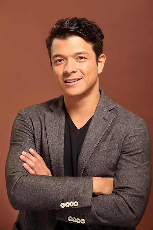 Photo of Jericho Rosales