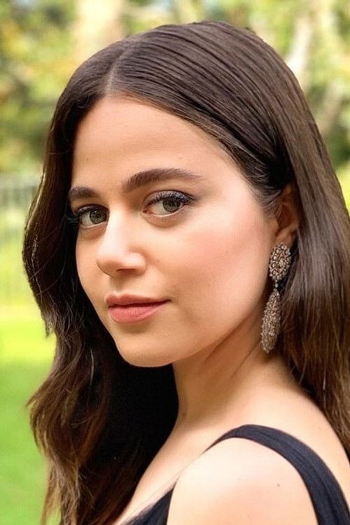 Photo of Molly Gordon