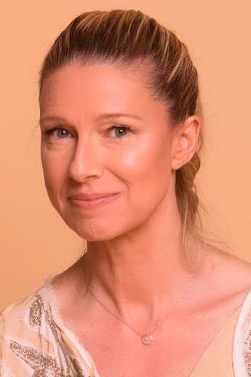 Photo of Anne Igartiburu