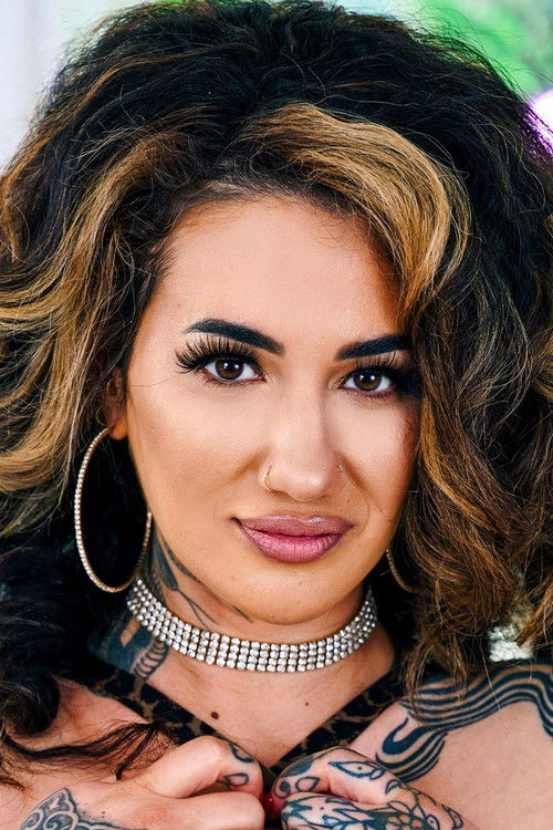 Photo of Arabelle Raphael