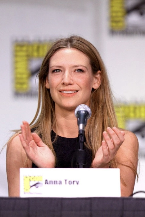 Photo of Anna Torv
