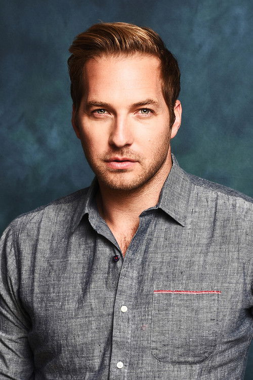 Photo of Ryan Hansen