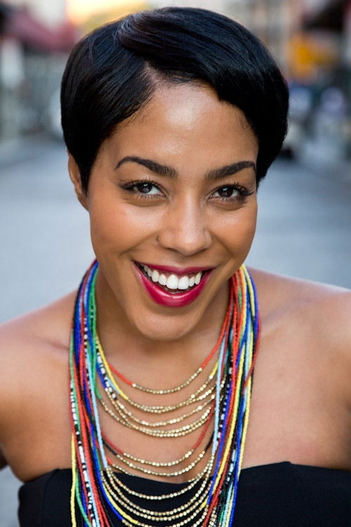 Photo of De'Adre Aziza