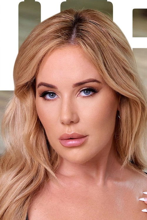 Photo of Savannah Bond