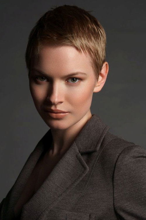 Photo of Christine Horne