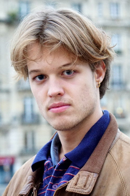 Photo of Oliver Cameron