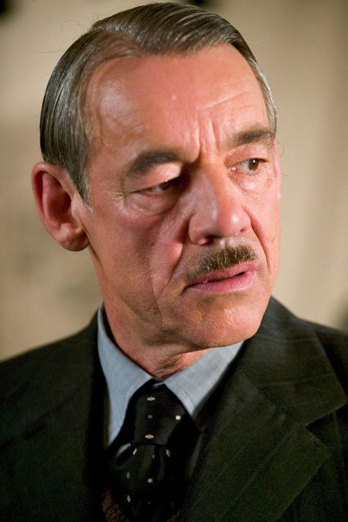 Photo of Roger Lloyd Pack