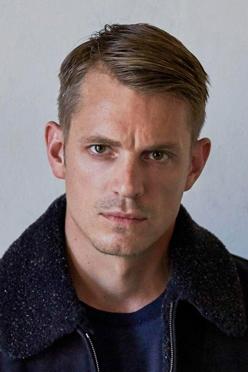 Photo of Joel Kinnaman