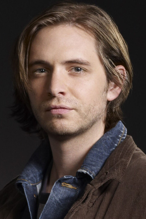 Photo of Aaron Stanford