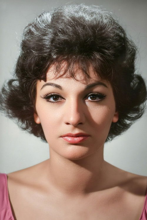 Photo of Ayfer Feray