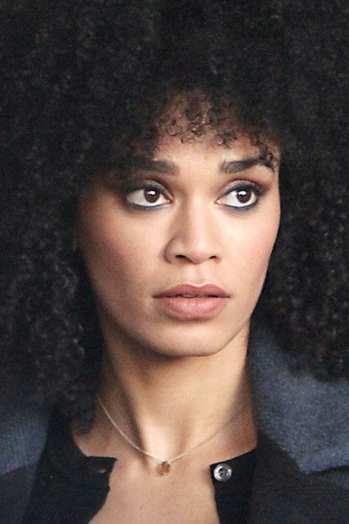 Photo of Pearl Thusi
