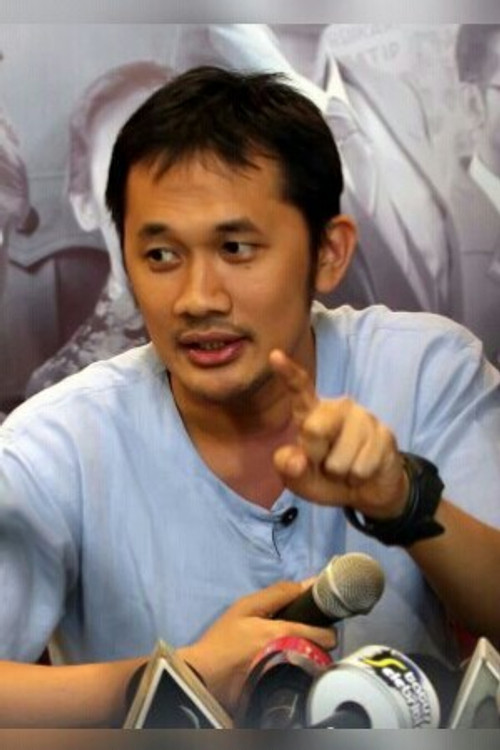 Photo of Hanung Bramantyo