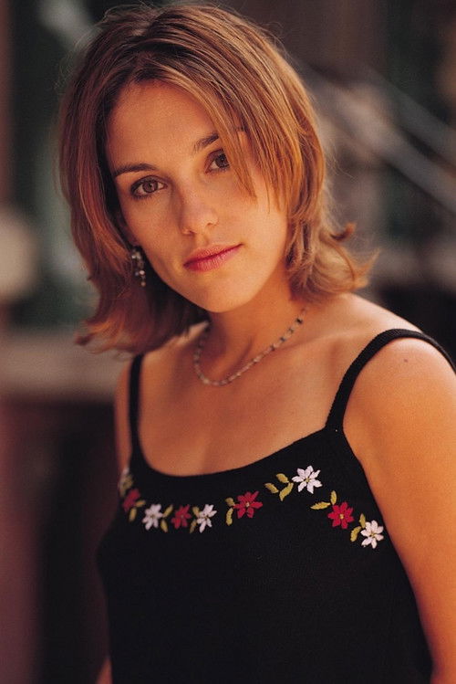 Photo of Amy Jo Johnson