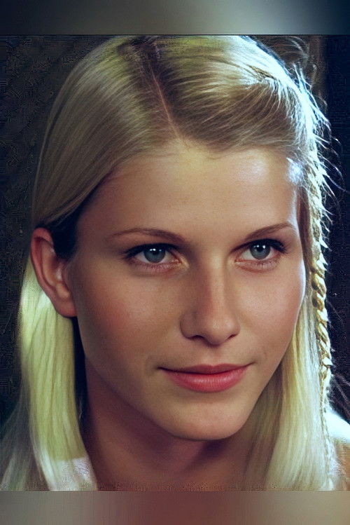 Photo of Caroline Laurence