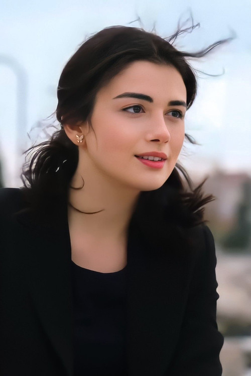 Photo of Özge Yağız