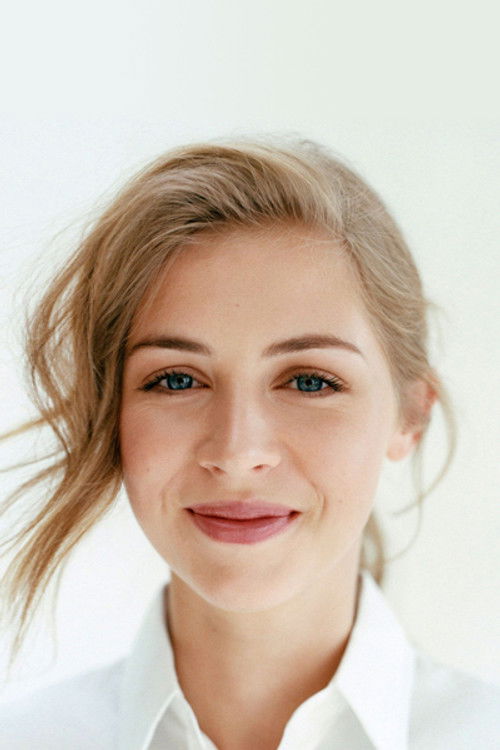 Photo of Hermione Corfield