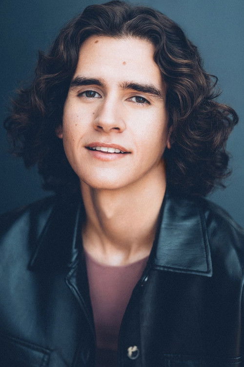 Photo of Joshua Hernandez