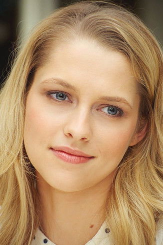 Photo of Teresa Palmer