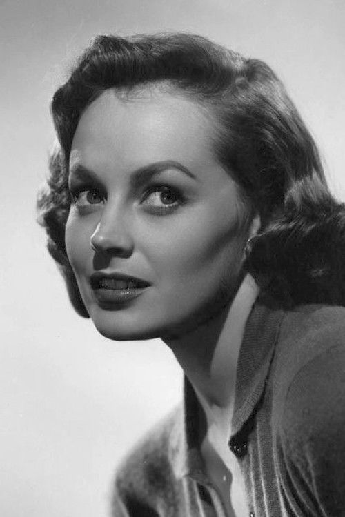 Photo of Victoria Shaw