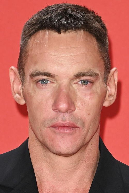 Photo of Jonathan Rhys Meyers