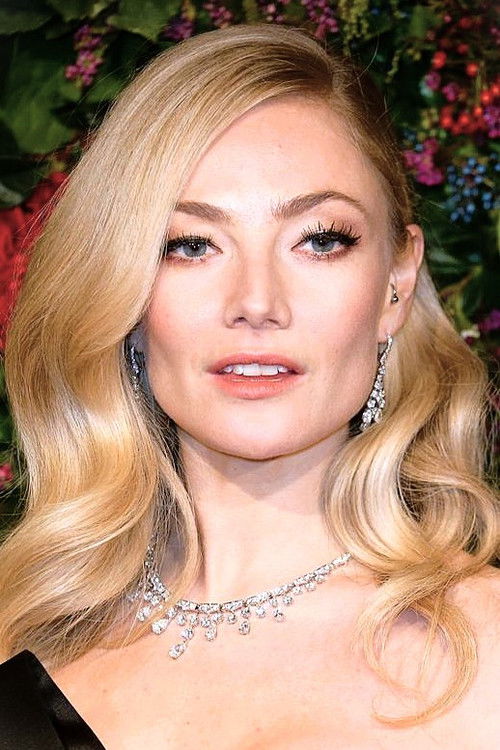 Photo of Clara Paget