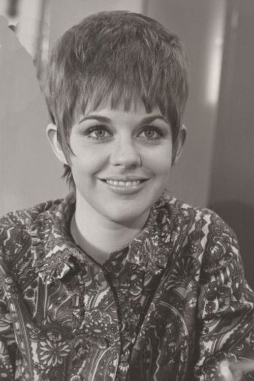 Photo of Angela Scoular