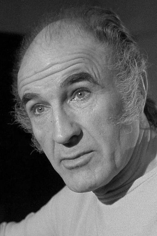 Photo of Barry Morse