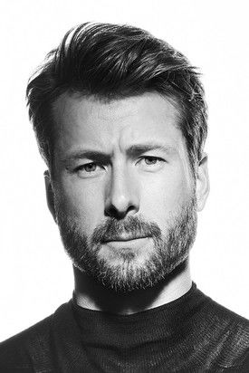 Photo of Glen Powell