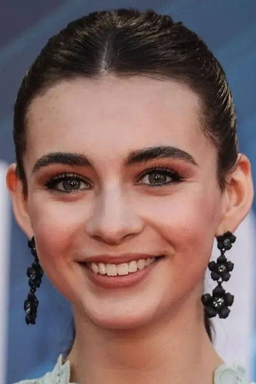 Photo of Lara McDonnell