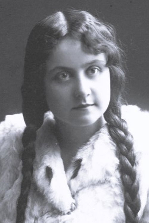 Photo of Anna Laughlin