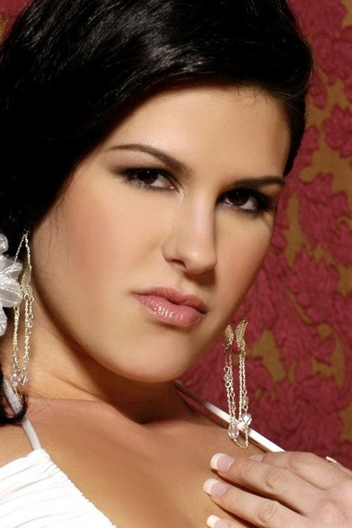 Photo of Nikki Loren