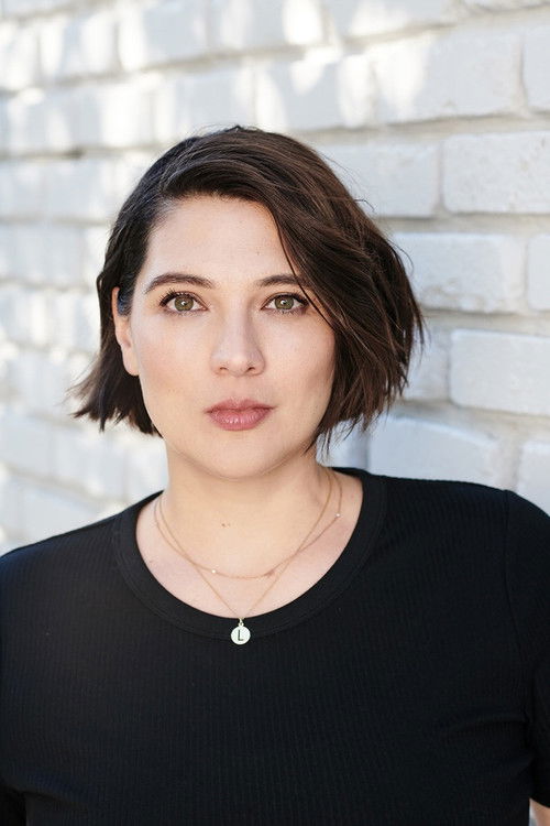 Photo of Taylor Jenkins Reid