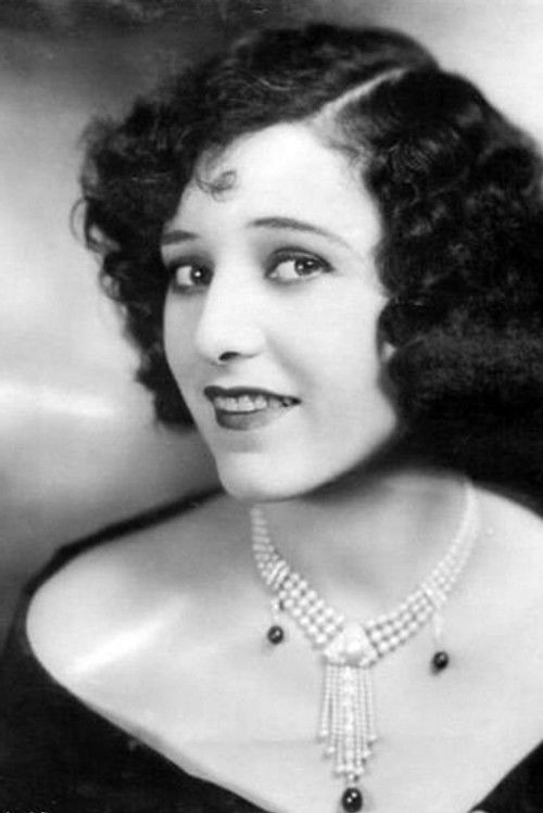 Photo of Georgia Hale