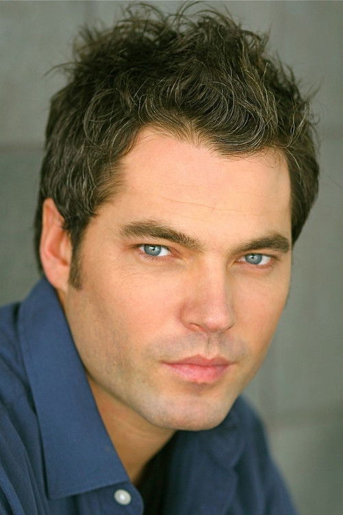 Photo of Tim Rozon