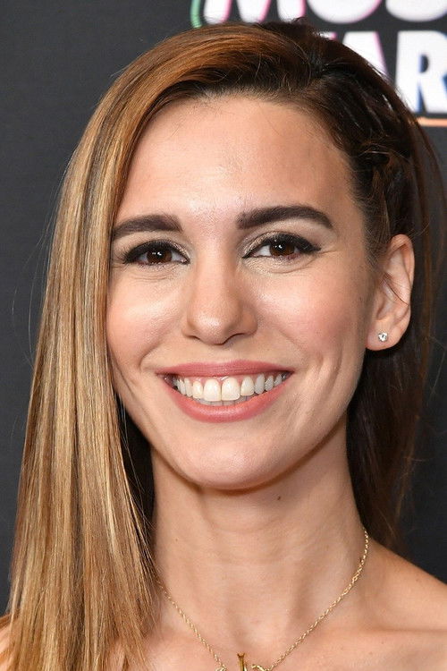 Photo of Christy Carlson Romano