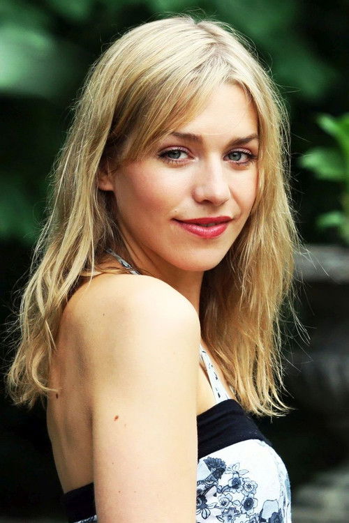 Photo of Julia Dietze