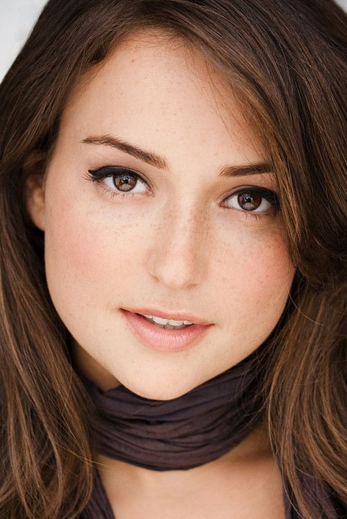 Photo of Milana Vayntrub