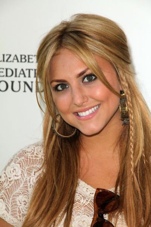 Photo of Cassie Scerbo