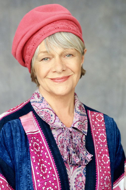 Photo of Estelle Parsons