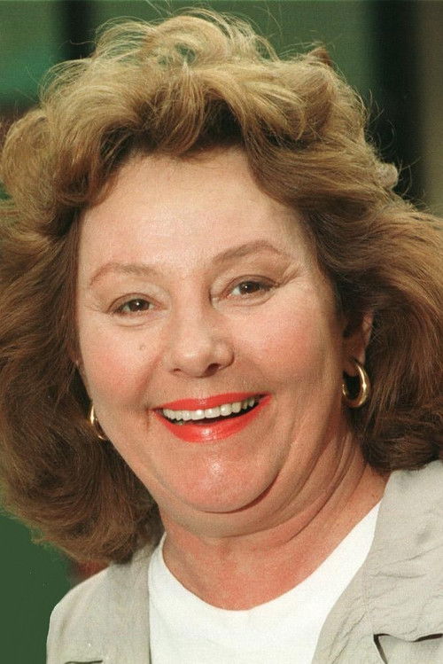 Photo of Carlin Glynn